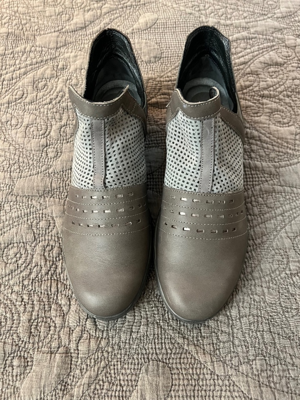 Naot Gray Comfort Perforated Leather Boot Shoes with Inlaid Edging in Size 40
